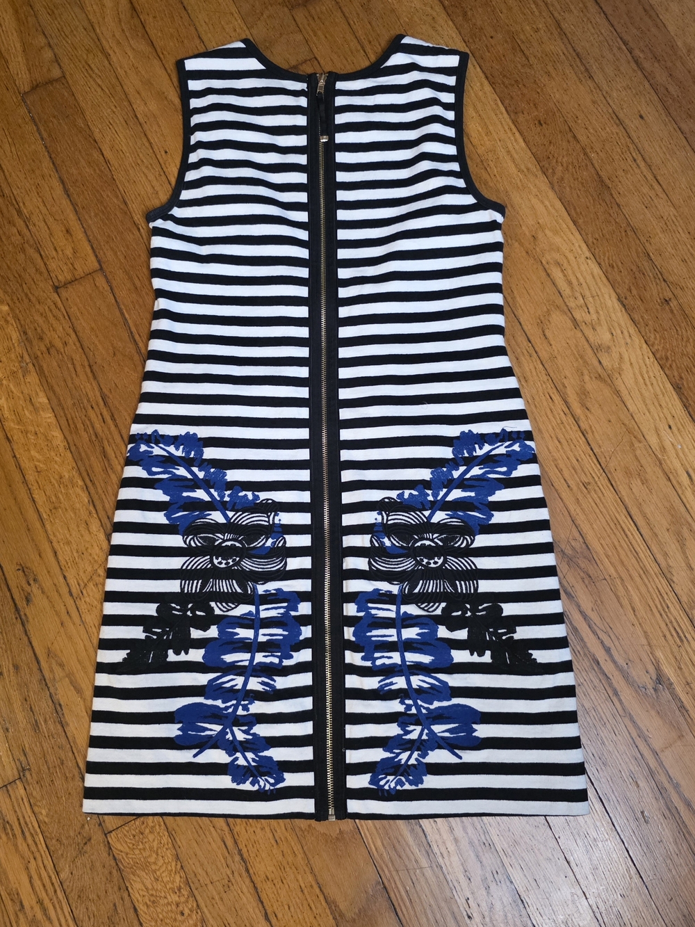 Juicy Couture Black & White Striped Mini Dress with Blue Floral Accents - Picture 4 of 4